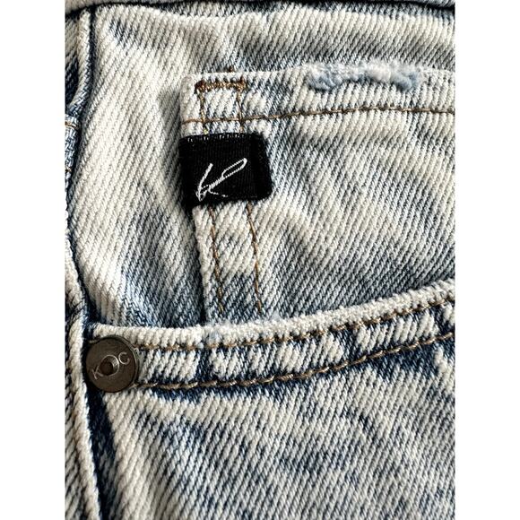 KanCan - Collie High Rise Mom Jeans - Light Wash - 7/27 - Picture 5 of 8